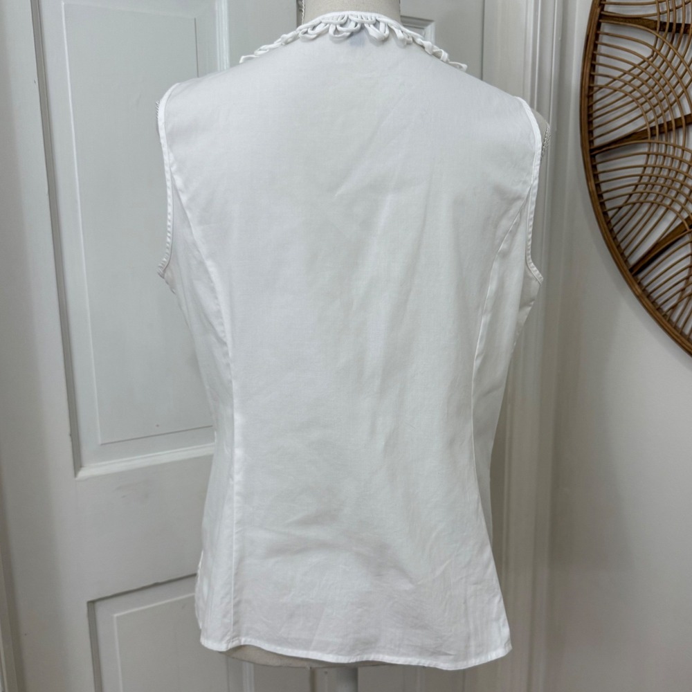 Talbots White Ruffle Sleeveless Blouse Sz 10 Cotton Classic Coastal‎ Cottagecore - Picture 3 of 6